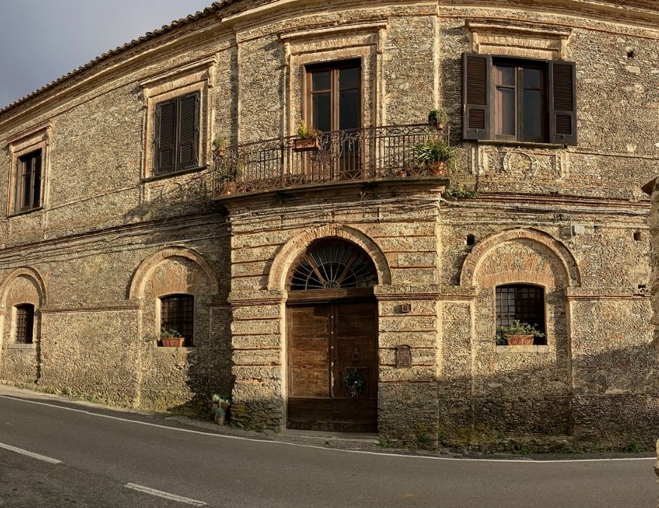 Palazzo-Famiglia-Fragale